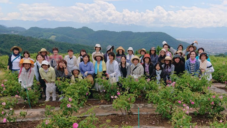 山梨農場研修・晴れました! | アロマスクール ラヴァーレ